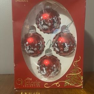 4 Vintage red Glass Christmas Ornament
Balls with Penguins playing instruments